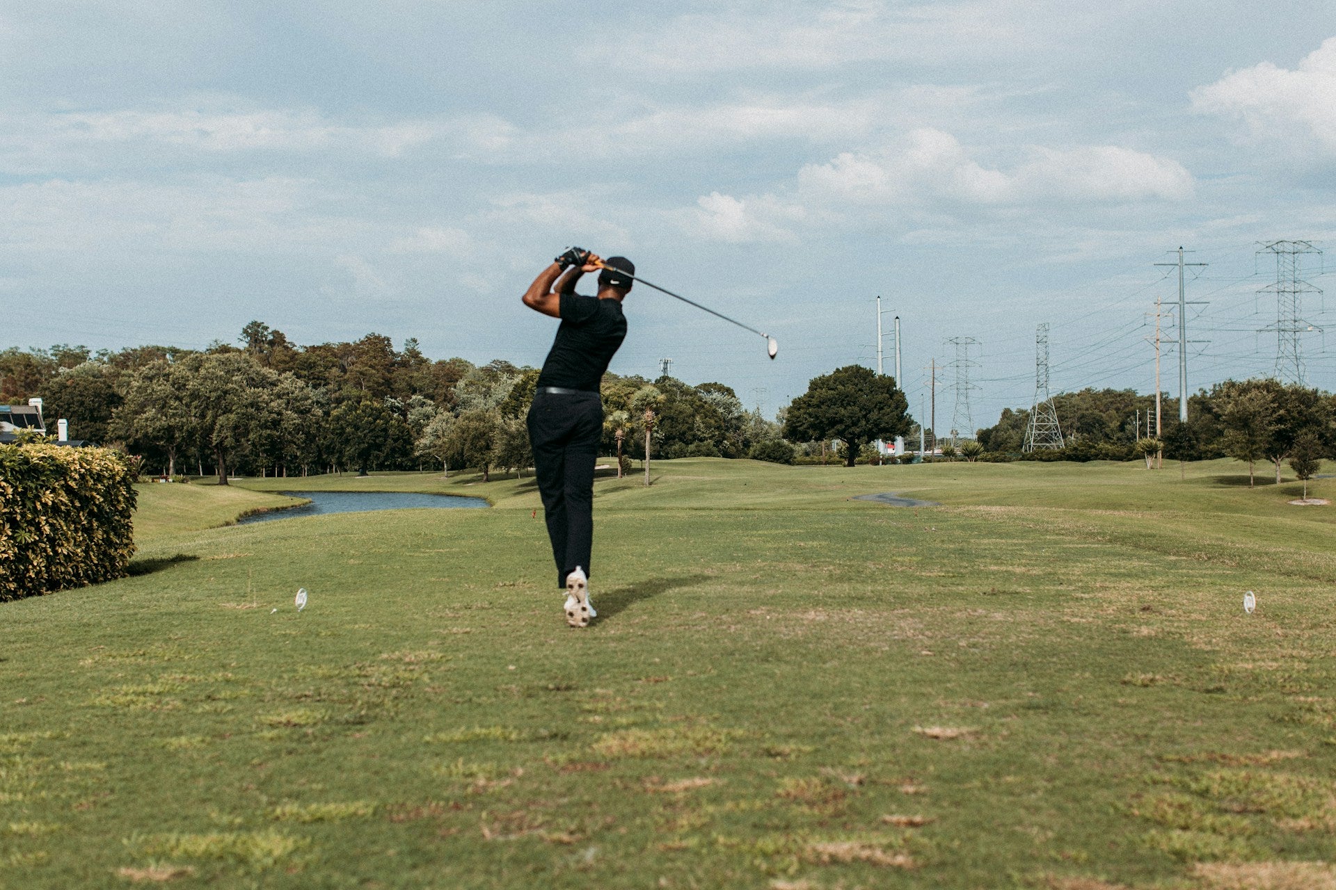 Perfecting Your Golf Swing: Enhance Your Technique and Performance with Lynx Golf