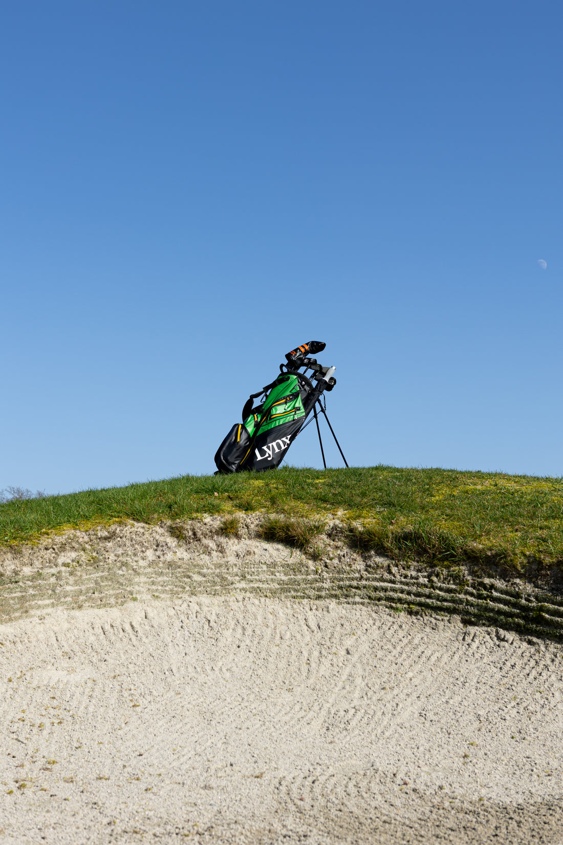Best Junior Golf Clubs for Kids (UK): Fit, Weight, and Sets That Actually Help